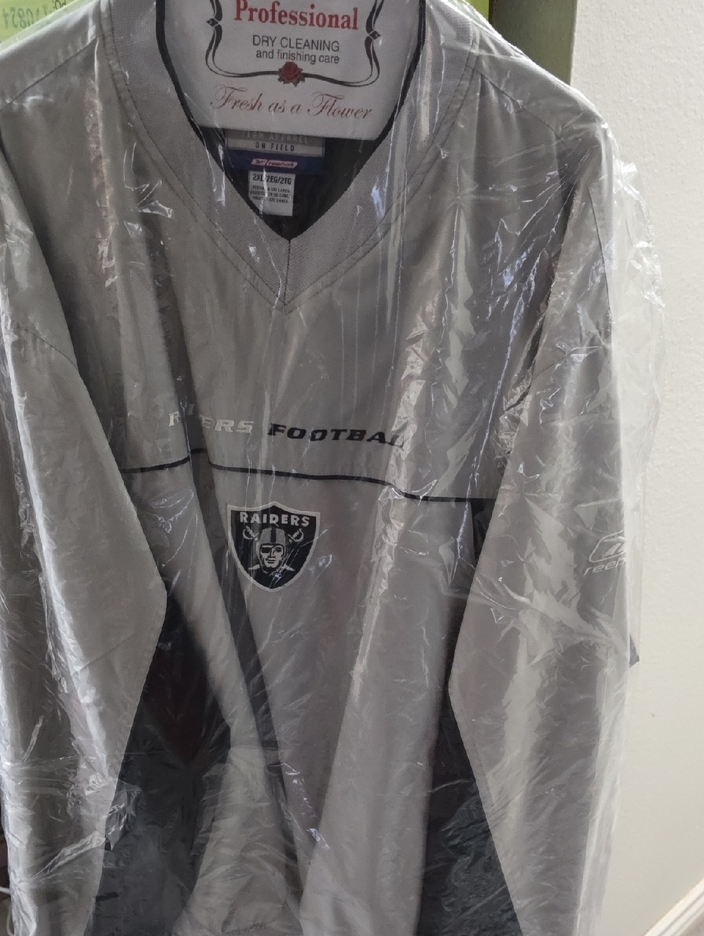 Riders by Lee Gray and Black Raiders V-Neck Pullover 2x Like New 🤩deal $ 80